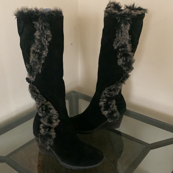 AQUATALIA by Marvin K/ ITALIAN Tall Fur Lined Suede Platform Wedge Boots - Picture 1 of 13